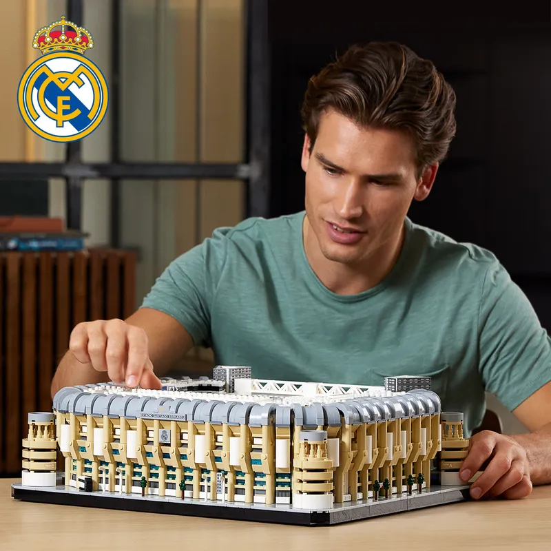 LEGO 10299 LEGO Icons Real Madrid  Santiago Bernabeu Stadium