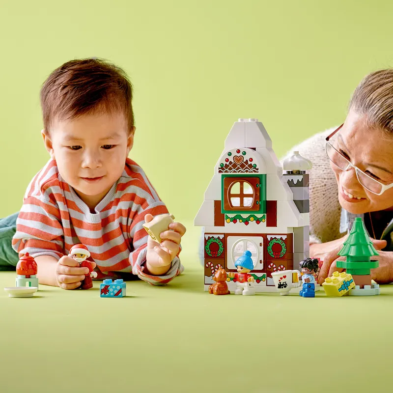 LEGO 10976 DUPLO Santa's Gingerbread House