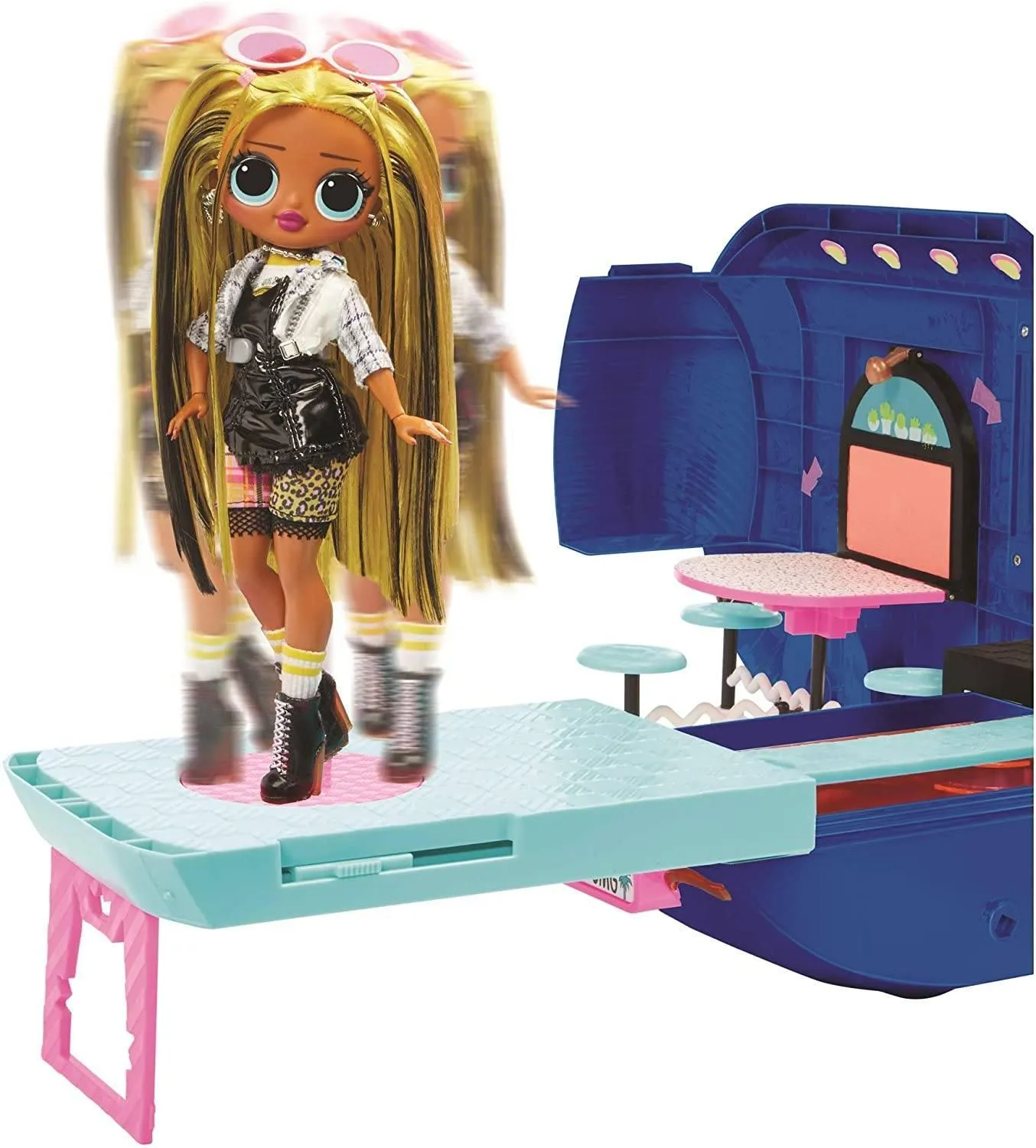L.O.L. Surprise! OMG 4-in-1 Glamper Fashion Camper - With 55  Surprises