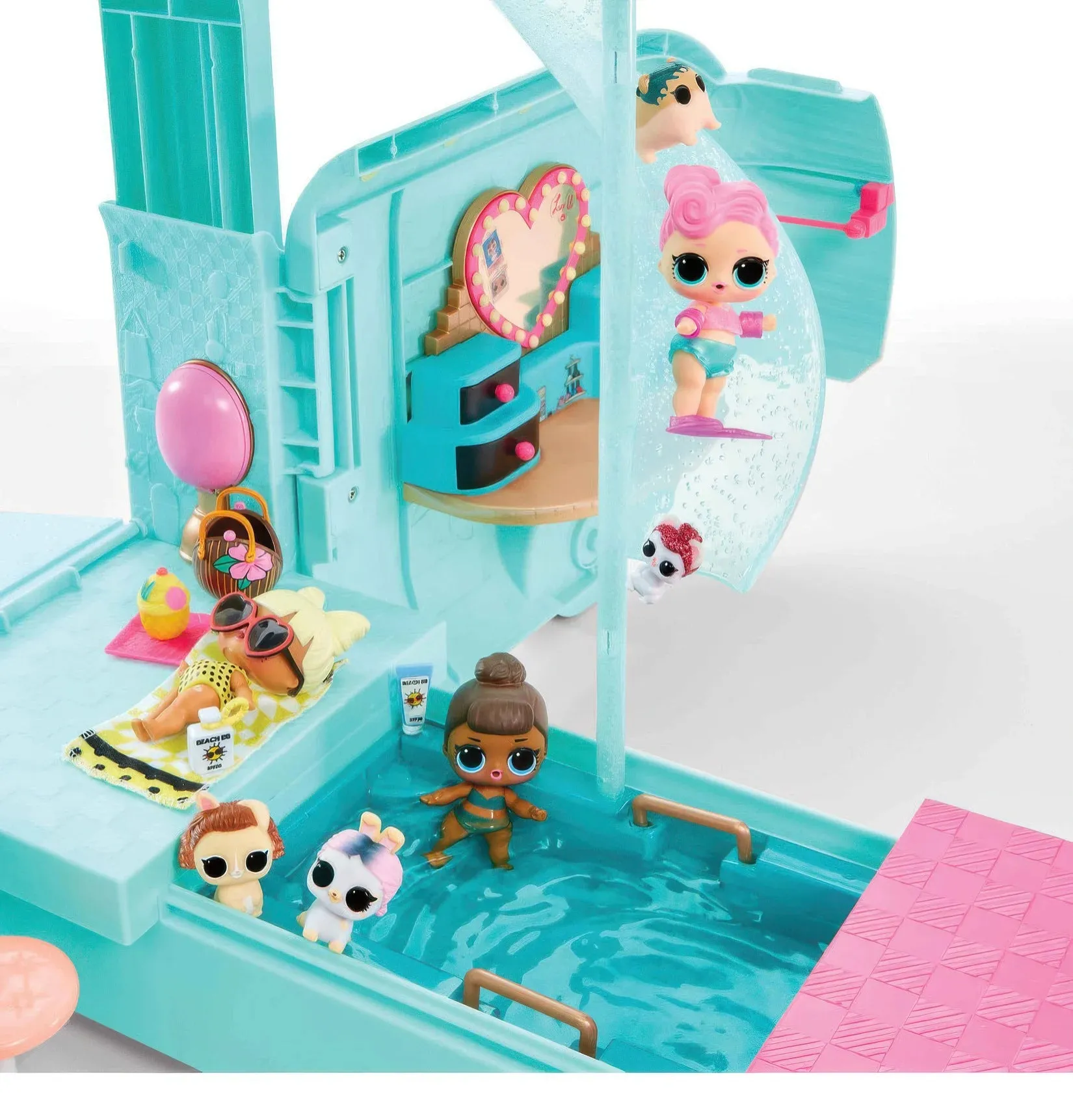 L.O.L. Surprise! OMG Glam N' Go Camper Glamper