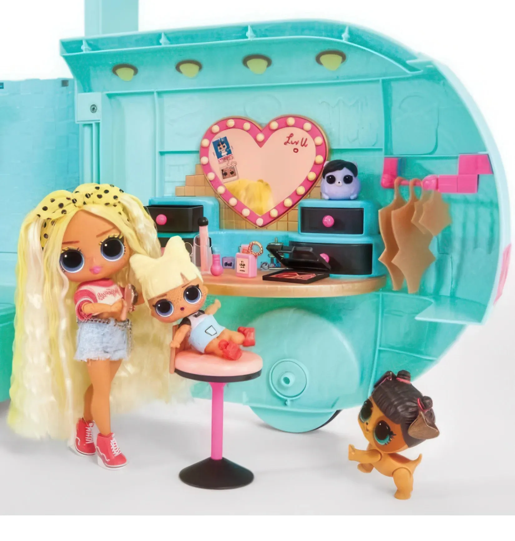 L.O.L. Surprise! OMG Glam N' Go Camper Glamper