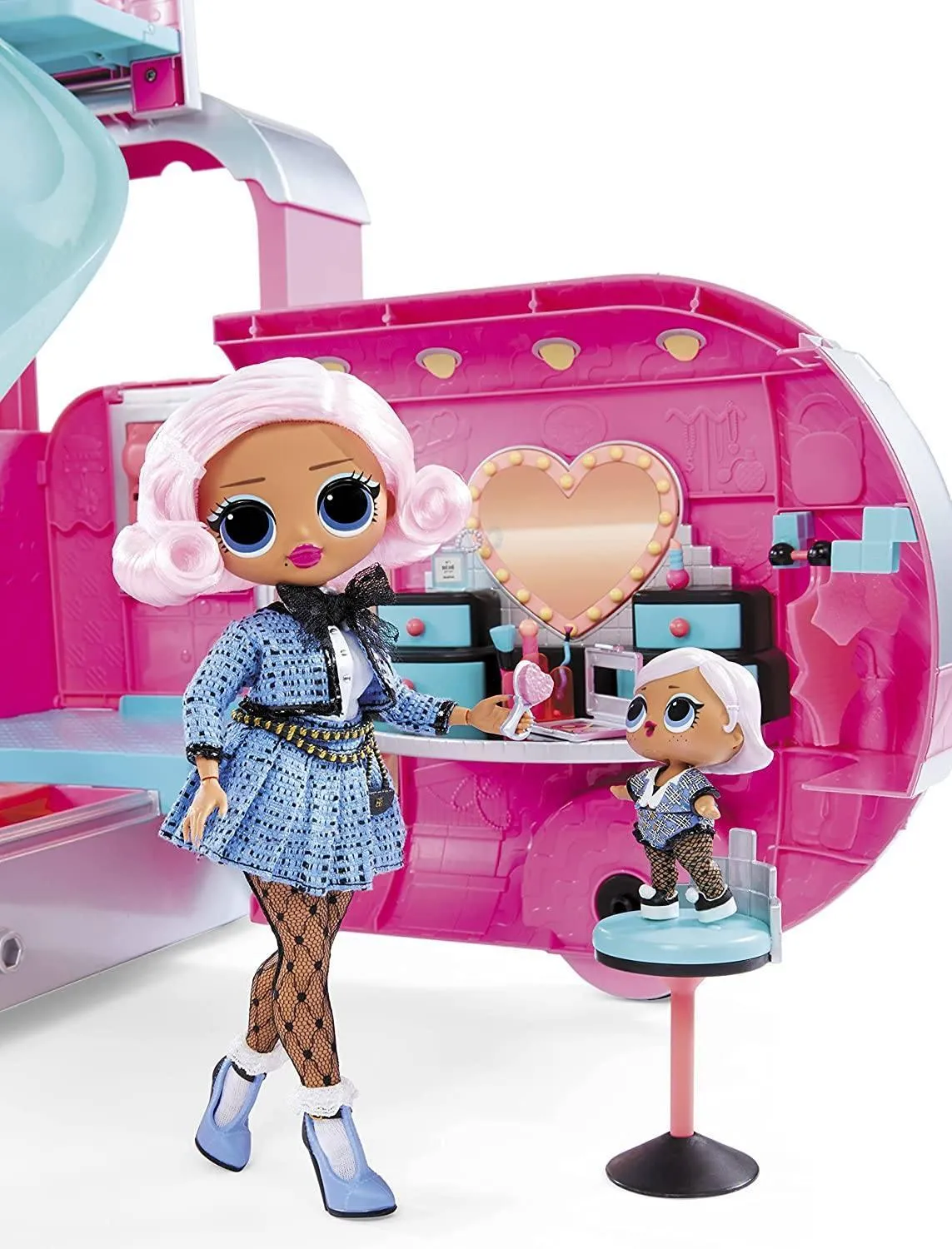 LOL Surprise! OMG Glamper Fashion Camper with 50  Surprises