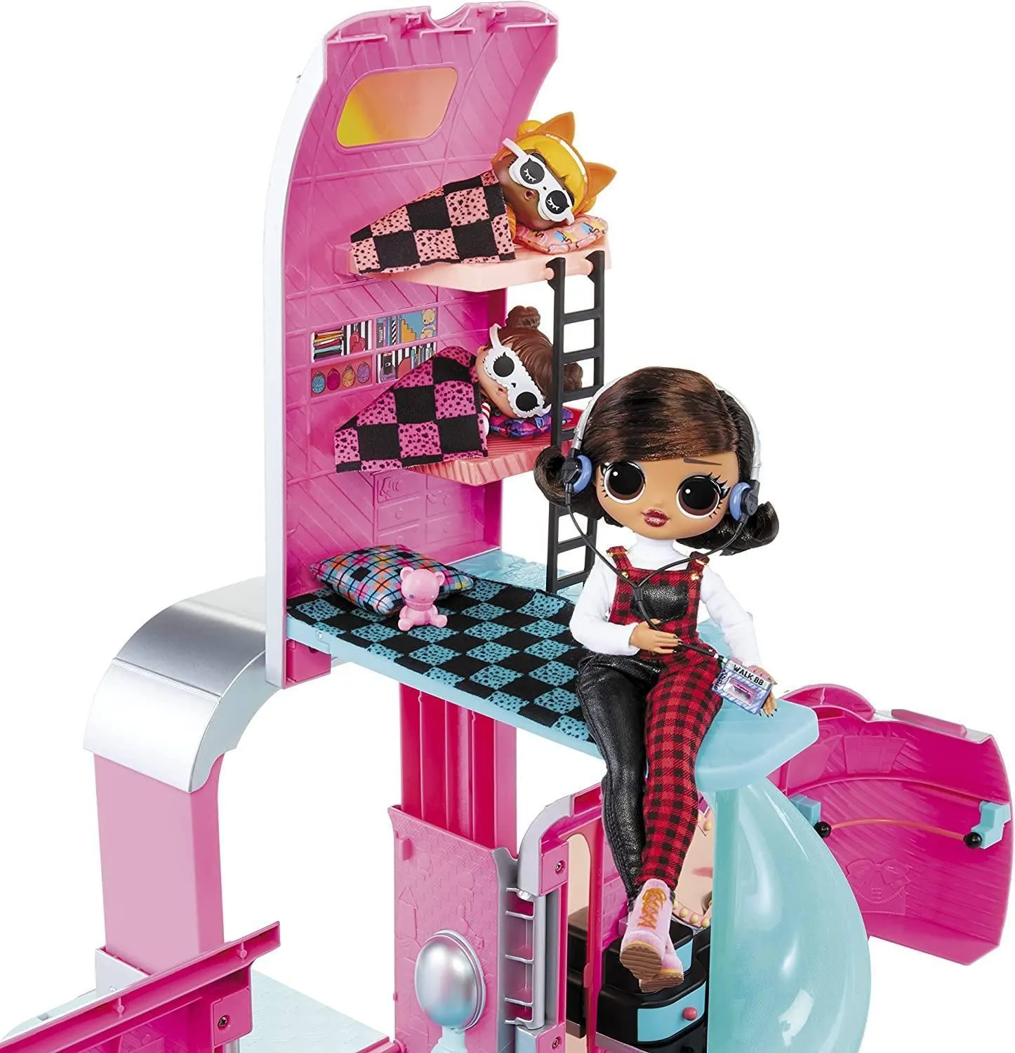 LOL Surprise! OMG Glamper Fashion Camper with 50  Surprises