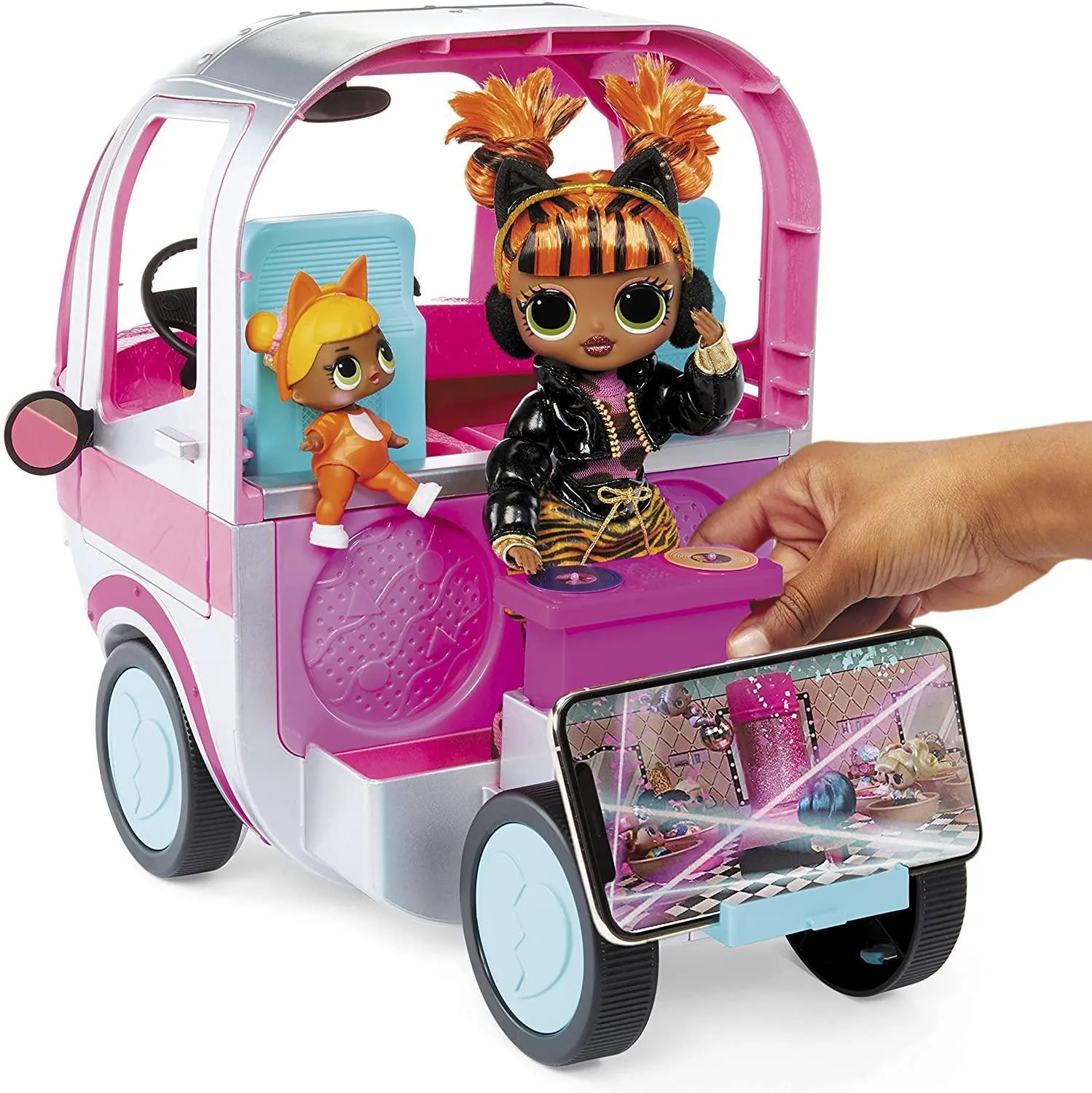 LOL Surprise! OMG Glamper Fashion Camper with 50  Surprises