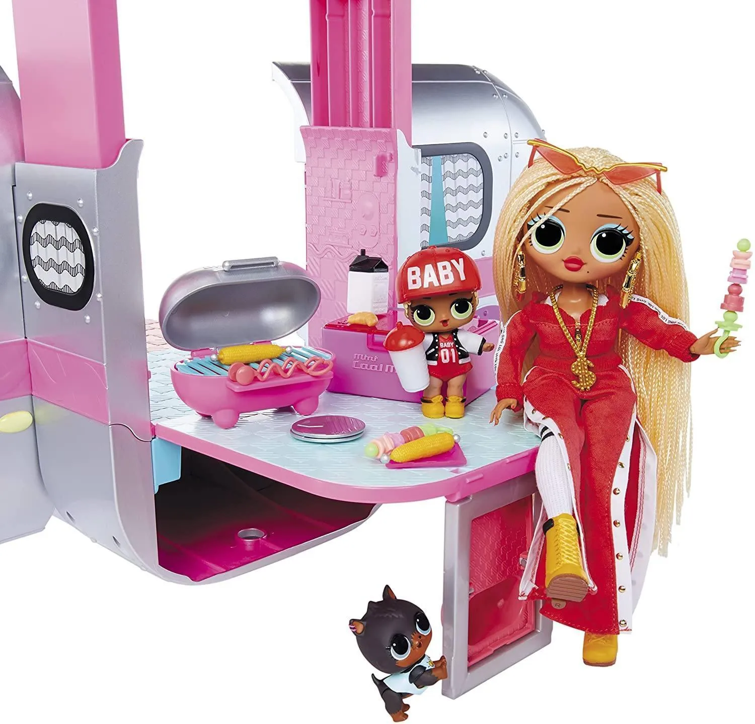 LOL Surprise! OMG Glamper Fashion Camper with 50  Surprises