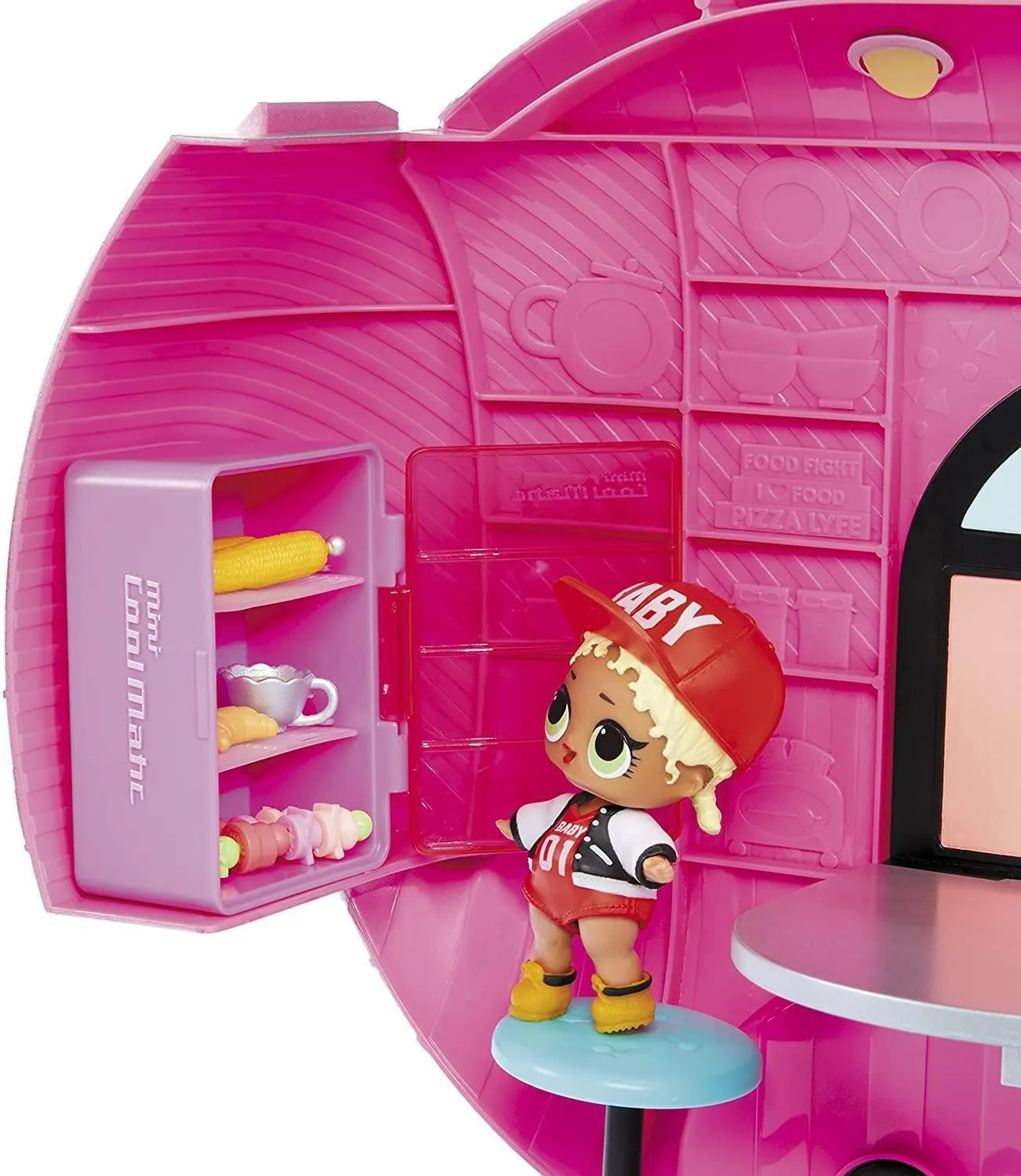 LOL Surprise! OMG Glamper Fashion Camper with 50  Surprises