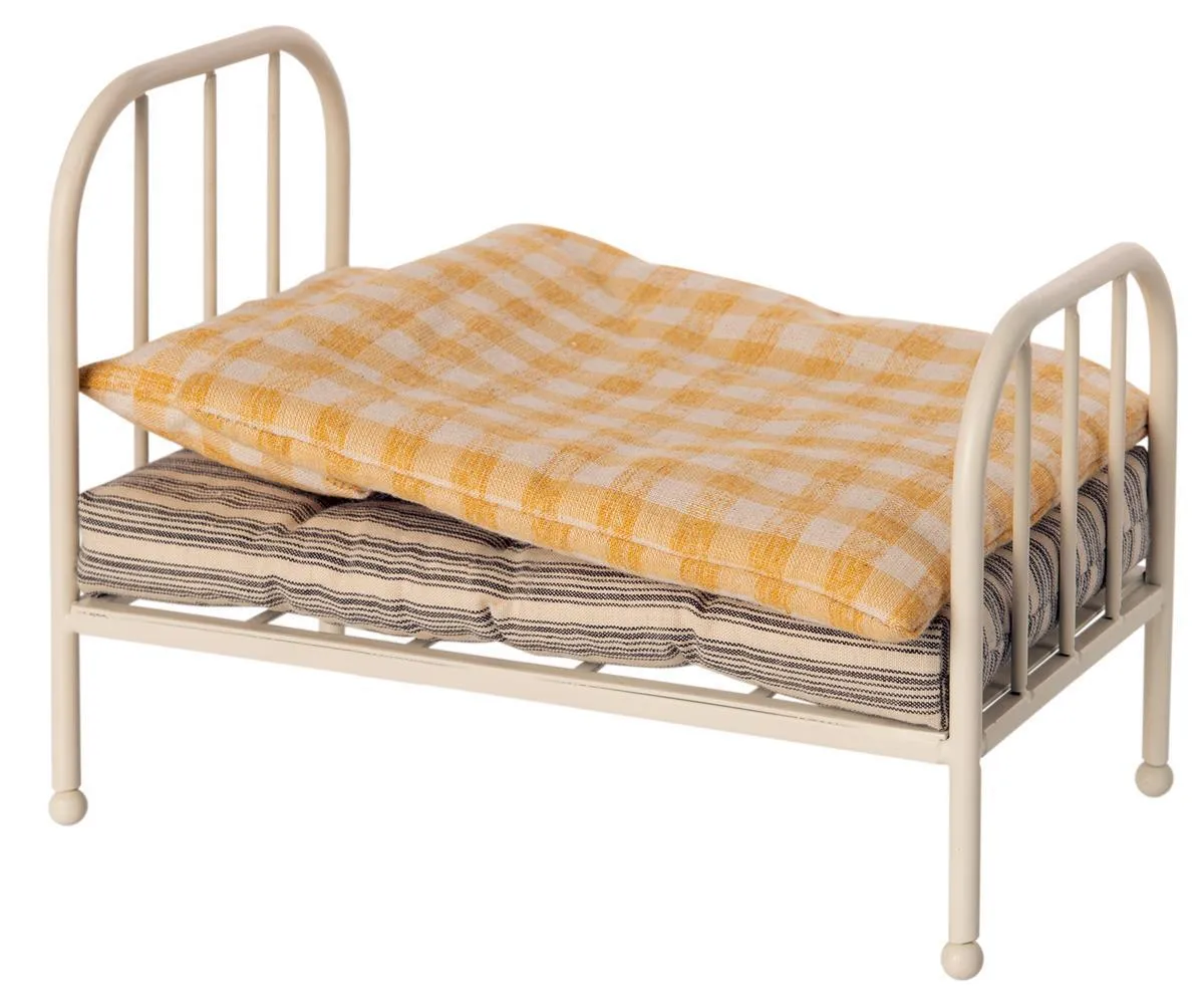 Maileg Teddy Bear Junior Bed: SOLD OUT